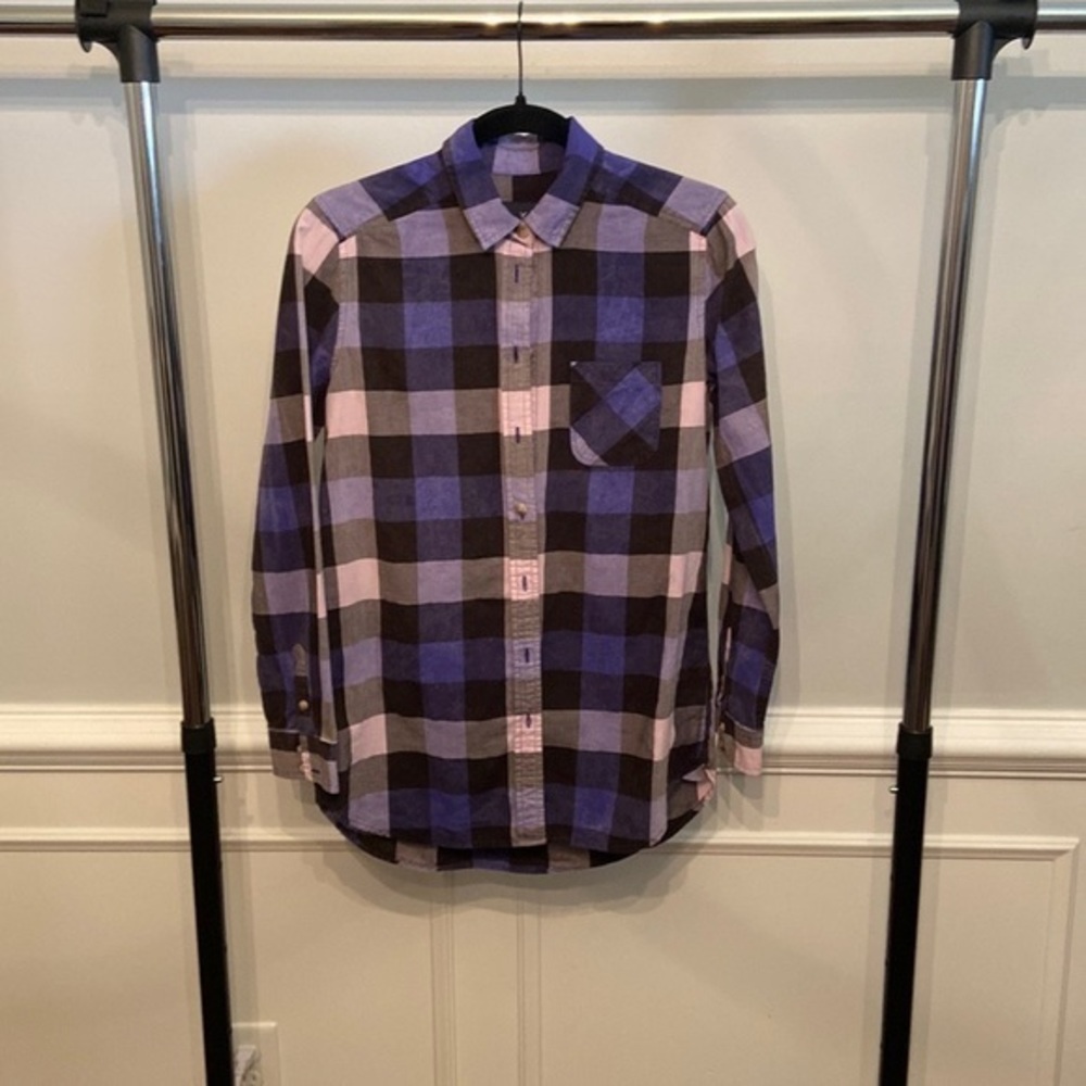 American Eagle Button Down
